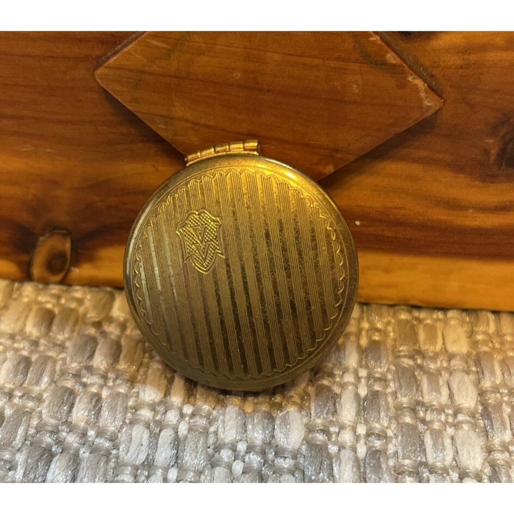 Vintage Vivaudou Rouge Compact Brass Etched Refillable